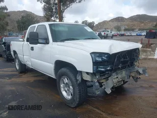 2004 Chevrolet Silverado 1500 with VIN 1GCEK19T14E108929, listed as a IAAI auction lot 41554679 with 225,282 mi miles and . Bid and sale history available at DreamBid. Image 1.