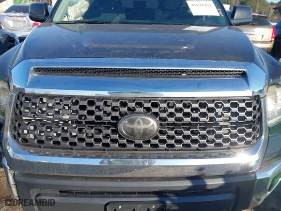 2018 Toyota Tundra 2WD SR with VIN 5TFRM5F18JX127614, listed as a IAAI auction lot 41624421 with 168,239 mi miles. Bid and sale history available at carsss.com. Image 12.