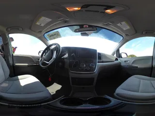 2020 Toyota Sienna LE Auto Access Seat с VIN 5TDKZ3DC0LS052900, выставлен на аукционе IAAI как лот 41940962 с пробегом 70 095 миль миль и . История ставок и продаж доступна на DreamBid. Изображение 19.