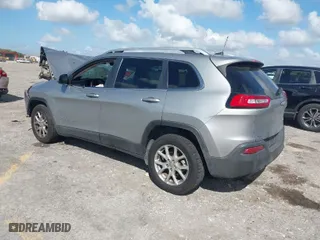 2017 Jeep Cherokee Latitude with VIN 1C4PJLCB3HW542048, listed as a IAAI auction lot 41586270 with 123,111 mi miles. Bid and sale history available at carsss.com. Image 3.