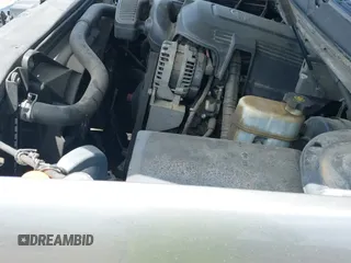 2012 Chevrolet Suburban LS z VIN 1GNSCHE05CR264376, wystawiony jako IAAI lot #42767635 z przebiegiem 168 221 mil mil oraz . Historia ofert i sprzedaży dostępna na DreamBid. Obrazek 19.