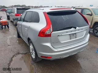 2016 Volvo XC60 T5 Drive-E Premier with VIN YV440MDK0G2826671, listed as a IAAI auction lot 41466201 with 81,659 mi miles. Bid and sale history available at carsss.com. Image 3.