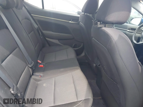2017 Hyundai Elantra SE z VIN 5NPD84LFXHH128875, wystawiony jako IAAI lot #42260974 z przebiegiem 103 009 mil mil oraz . Historia ofert i sprzedaży dostępna na DreamBid. Obrazek 8.