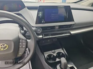2023 Toyota Prius LE z VIN JTDACAAU7P3001352, wystawiony jako IAAI lot #42470863 z przebiegiem 15 967 mil mil oraz . Historia ofert i sprzedaży dostępna na DreamBid. Obrazek 1.