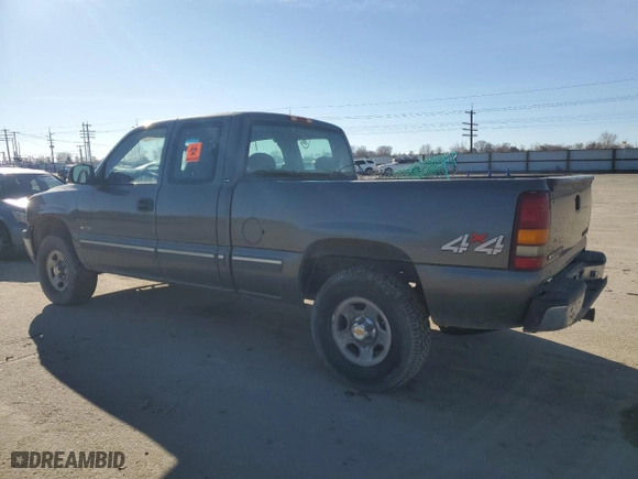 2001 Chevrolet Silverado 1500 LS with VIN 1GCEK19V11E264207, listed as a Copart auction lot 42031445 with 0 mi miles and Clean Title. Bid and sale history available at carsss.com. Image 2.