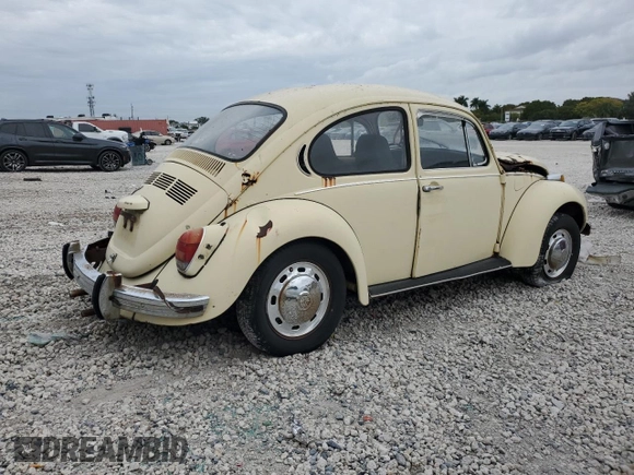 1972 Volkswagen Beetle with VIN 1122366114, listed as a Copart auction lot 88945345 with 240,018 mi miles and Clean Title. Bid and sale history available at DreamBid. Image 3.
