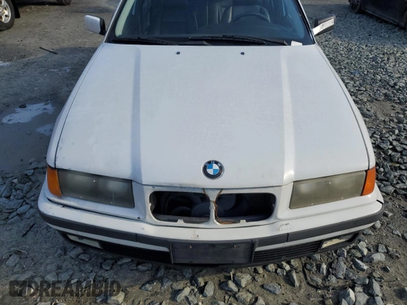 1995 BMW 3 Series 325i with VIN WBACB4328SFM07976, listed as a Copart auction lot 44544775 with 221,191 mi miles and Salvage Title. Bid and sale history available at carsss.com. Image 11.