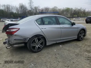 2017 Honda Accord Sedan Sport with VIN 1HGCR2F5XHA070758, listed as a Copart auction lot 51325635 with 43,465 mi miles and Salvage Title. Bid and sale history available at carsss.com. Image 3.