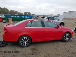 2008 Volkswagen Jetta Sedan SE with VIN 3VWRM71K78M055281, listed as a IAAI auction lot 40735471 with 181,165 mi miles. Bid and sale history available at carsss.com. Image 13.