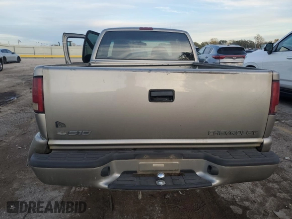 2001 Chevrolet S-10 LS with VIN 1GCCS19581K162217, listed as a Copart auction lot 79950614 with 200,950 mi miles and Salvage Title. Bid and sale history available at DreamBid. Image 6.
