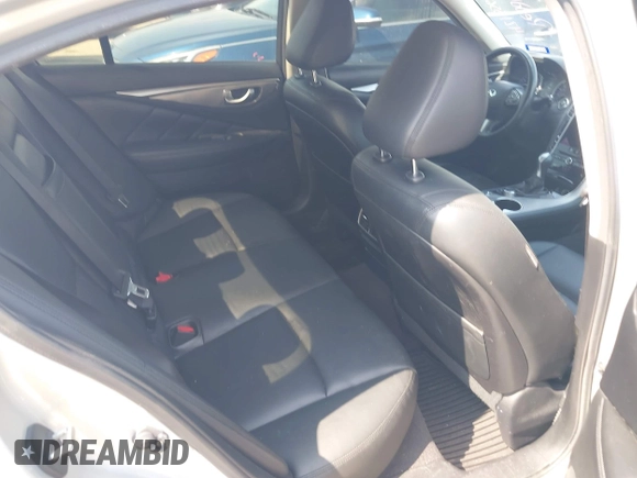 2015 Infiniti Q50 Premium with VIN JN1BV7AP4FM356812, listed as a IAAI auction lot 42135635 with 183,689 mi miles. Bid and sale history available at carsss.com. Image 8.