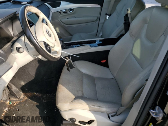 2018 Volvo XC90 Momentum with VIN YV4A22PK2J1374944, listed as a Copart auction lot 54335705 with 100,088 mi miles and Clean Title. Bid and sale history available at DreamBid. Image 7.