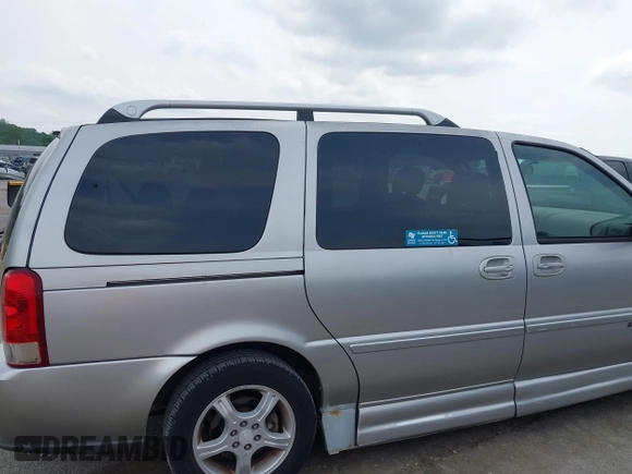 2006 Chevrolet Uplander LS Fleet z VIN 1GBDV13L96D199392, wystawiony jako IAAI lot #42272780 z przebiegiem 81 730 mil mil oraz . Historia ofert i sprzedaży dostępna na DreamBid. Obrazek 6.