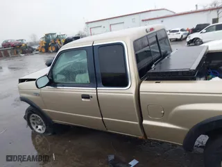 2000 Mazda B-Series 4WD Truck SE with VIN 4F4ZR17V4YTM04182, listed as a IAAI auction lot 41643775 with 181,854 mi miles. Bid and sale history available at carsss.com. Image 14.