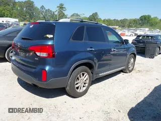 2014 Kia Sorento LX with VIN 5XYKT3A65EG474225, listed as a IAAI auction lot 42059313 with 190,803 mi miles and . Bid and sale history available at DreamBid. Image 4.