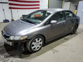 2009 Honda Civic LX z VIN 2HGFA16539H524365, wystawiony jako Copart lot #50180495 z przebiegiem 258 024 mil mil oraz Szkody całkowita. Historia ofert i sprzedaży dostępna na DreamBid. Obrazek 1.