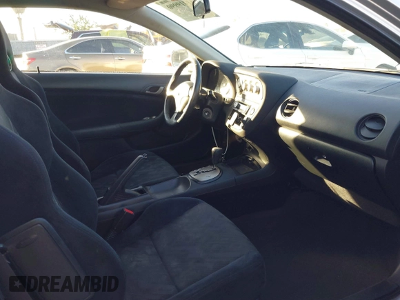 2004 Acura RSX with VIN JH4DC54864S020137, listed as a IAAI auction lot 41419990 with 195,509 mi miles. Bid and sale history available at carsss.com. Image 5.