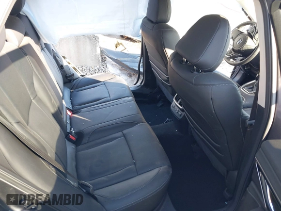 2025 Subaru Outback Touring with VIN 4S4BTAPC2S3136066, listed as a IAAI auction lot 42030379 with 4,419 mi miles and . Bid and sale history available at DreamBid. Image 8.