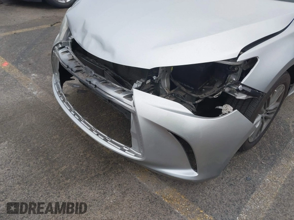 2015 Toyota Camry XLE z VIN 4T1BF1FK2FU484448, wystawiony jako IAAI lot #41798583 z przebiegiem 84 985 mil mil oraz . Historia ofert i sprzedaży dostępna na DreamBid. Obrazek 6.