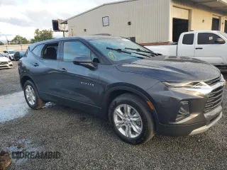 2022 Chevrolet Blazer LT z VIN 3GNKBCR42NS201643, wystawiony jako Copart lot #55244745 z przebiegiem Nie podano mil oraz Nie do naprawy • Non repairable. Historia ofert i sprzedaży dostępna na DreamBid. Obrazek 4.