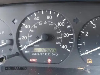 1999 Toyota Camry LE z VIN 4T1BG22K4XU574050, wystawiony jako IAAI lot #41991415 z przebiegiem 329 825 mil mil oraz . Historia ofert i sprzedaży dostępna na DreamBid. Obrazek 7.