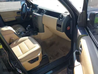 2006 Land Rover LR3 SE with VIN SALAE25476A402462, listed as a IAAI auction lot 41193417 with 251,748 mi miles. Bid and sale history available at carsss.com. Image 5.
