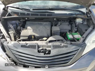 2015 Toyota Sienna XLE with VIN 5TDYK3DC5FS643985, listed as a Copart auction lot 56956505 with 179,131 mi miles and Salvage title. Bid and sale history available at DreamBid. Image 12.
