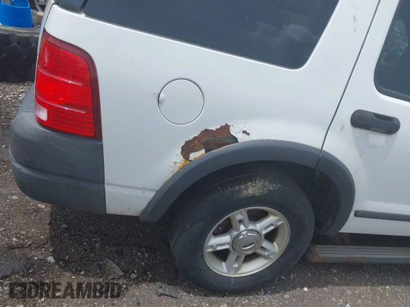 2004 Ford Explorer XLS z VIN 1FMZU72KX4UB30784, wystawiony jako IAAI lot #42364969 z przebiegiem Nie podano mil oraz . Historia ofert i sprzedaży dostępna na DreamBid. Obrazek 6.