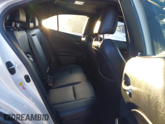 2019 Lexus UX with VIN JTHU9JBH3K2014755, listed as a IAAI auction lot 41320738 with 47,867 mi miles. Bid and sale history available at carsss.com. Image 8.
