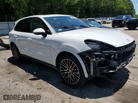 2020 Porsche Cayenne with VIN WP1AA2AY1LDA07598, listed as a Copart auction lot 56995655 with 24,678 mi miles and Salvage title. Bid and sale history available at DreamBid. Image 4.