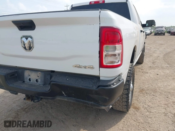 2022 Ram 2500 Tradesman with VIN 3C6UR5CJ6NG130982, listed as a IAAI auction lot 42146236 with 123,114 mi miles. Bid and sale history available at carsss.com. Image 6.
