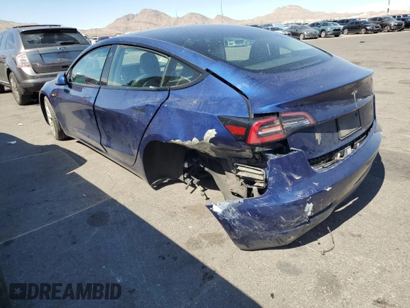 2022 Tesla Model 3 z VIN 5YJ3E1EA2NF144549, wystawiony jako Copart lot #52940385 z przebiegiem 102 161 mil mil oraz Czysty tytuł • Clean title. Historia ofert i sprzedaży dostępna na DreamBid. Obrazek 2.