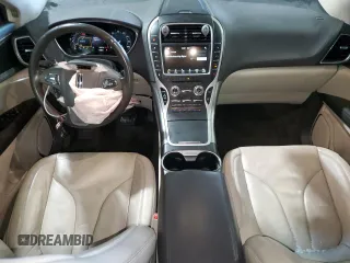 2016 Lincoln MKX Reserve z VIN 2LMPJ8LRXGBL50894, wystawiony jako Copart lot #45586175 z przebiegiem 106 821 mil mil oraz Czysty tytuł • Clean title. Historia ofert i sprzedaży dostępna na DreamBid. Obrazek 8.