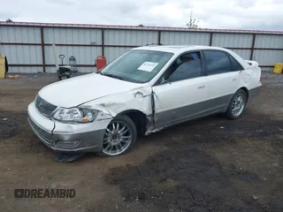 2000 Toyota Avalon XL z VIN 4T1BF28B9YU040456, wystawiony jako IAAI lot #42310333 z przebiegiem 201 596 mil mil oraz . Historia ofert i sprzedaży dostępna na DreamBid. Obrazek 2.