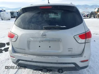 2013 Nissan Pathfinder SV with VIN 5N1AR2MM5DC686281, listed as a IAAI auction lot 41353409 with 1 mi miles. Bid and sale history available at carsss.com. Image 17.