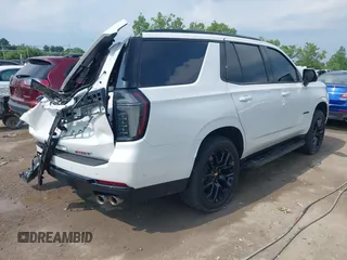 2025 Chevrolet Tahoe z VIN 1GNS6RRD7SR121714, wystawiony jako IAAI lot #42602552 z przebiegiem 9 824 mil mil oraz . Historia ofert i sprzedaży dostępna na DreamBid. Obrazek 4.