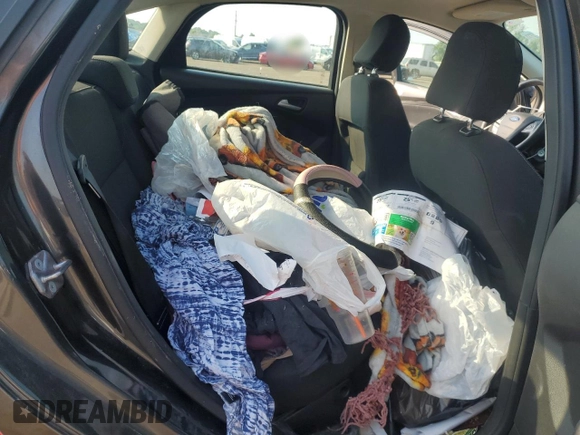 2015 Ford Focus SE with VIN 1FADP3F22FL289838, listed as a Copart auction lot 60606615 with 157,870 mi miles and Clean title. Bid and sale history available at DreamBid. Image 10.
