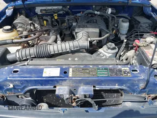 2009 Ford Ranger XL with VIN 1FTYR10D59PA06186, listed as a IAAI auction lot 42103327 with 124,558 mi miles. Bid and sale history available at carsss.com. Image 10.