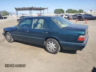 1995 Mercedes-Benz E Class with VIN WDBEA32E4SC205978, listed as a Copart auction lot 60329354 with 240,082 mi miles and Salvage Title. Bid and sale history available at carsss.com. Image 2.