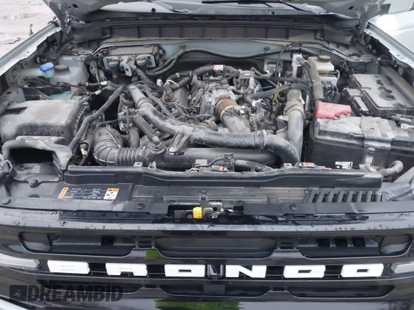 2023 Ford Bronco z VIN 1FMEE5DP3PLB33884, wystawiony jako IAAI lot #41202669 z przebiegiem 58 749 mil mil oraz . Historia ofert i sprzedaży dostępna na DreamBid. Obrazek 10.