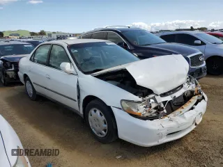 2011 Toyota Camry LE with VIN 4T4BF3EK2BR150434, listed as a Copart auction lot 51611955 with 140,755 mi miles and Salvage Title. Bid and sale history available at DreamBid. Image 4.