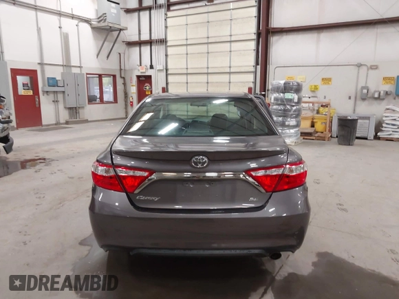 2017 Toyota Camry XLE z VIN 4T1BF1FK5HU389773, wystawiony jako IAAI lot #42189385 z przebiegiem 133 860 mil mil oraz . Historia ofert i sprzedaży dostępna na DreamBid. Obrazek 16.