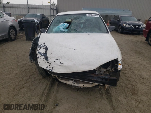2000 Chevrolet Prizm z VIN 1Y1SK5281YZ415530, wystawiony jako Copart lot #60704824 z przebiegiem Nie podano mil oraz Szkody całkowita. Historia ofert i sprzedaży dostępna na DreamBid. Obrazek 5.