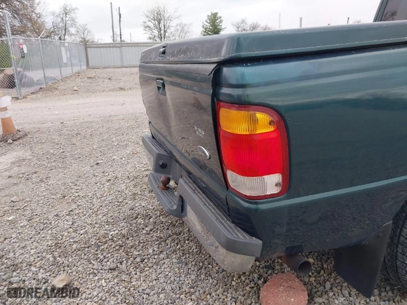 1998 Ford Ranger XL with VIN 1FTYR14U8WTA81722, listed as a IAAI auction lot 42042978 with 105,336 mi miles. Bid and sale history available at carsss.com. Image 12.