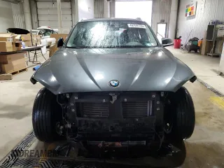 2015 BMW X1 xDrive28i with VIN WBAVL1C50FVY26284, listed as a Copart auction lot 49709155 with 120,138 mi miles and Salvage Title. Bid and sale history available at carsss.com. Image 5.
