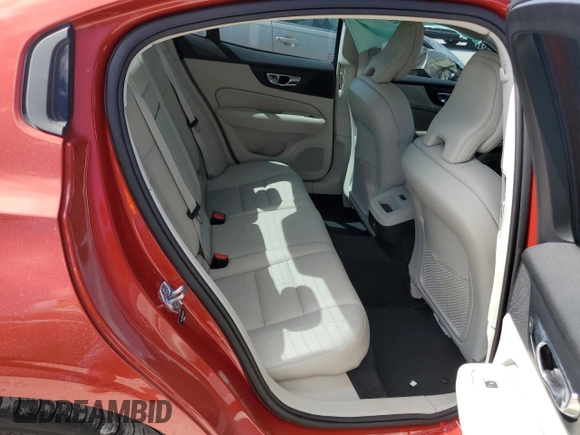 2019 Volvo S60 Momentum with VIN 7JRA22TK0KG001474, listed as a Copart auction lot 42163233 with 33,923 mi miles. Bid and sale history available at carsss.com. Image 10.