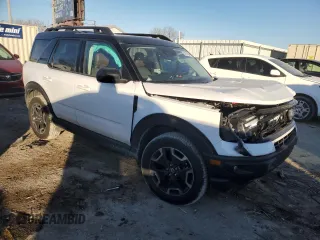 2022 Ford Bronco Sport Outer Banks z VIN 3FMCR9C6XNRD66333, wystawiony jako Copart lot #83121584 z przebiegiem 43 994 mil mil oraz Szkoda całkowita • Salvage title. Historia ofert i sprzedaży dostępna na DreamBid. Obrazek 4.