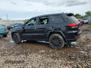 2017 Jeep Grand Cherokee Altitude z VIN 1C4RJFAG4HC863011, wystawiony jako Copart lot #55842965 z przebiegiem Nie podano mil oraz Szkody całkowita. Historia ofert i sprzedaży dostępna na DreamBid. Obrazek 2.