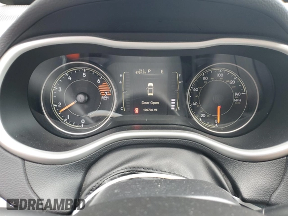 2017 Jeep Cherokee Sport z VIN 1C4PJLAB1HW653104, wystawiony jako Copart lot #58091345 z przebiegiem 106 736 mil mil oraz Szkoda całkowita • Salvage title. Historia ofert i sprzedaży dostępna na DreamBid. Obrazek 9.