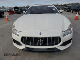 2017 Maserati Quattroporte z VIN ZAM56RPS2H1235503, wystawiony jako Copart lot #87268444 z przebiegiem 62 282 mil mil oraz Czysty tytuł • Clean title. Historia ofert i sprzedaży dostępna na DreamBid. Obrazek 5.